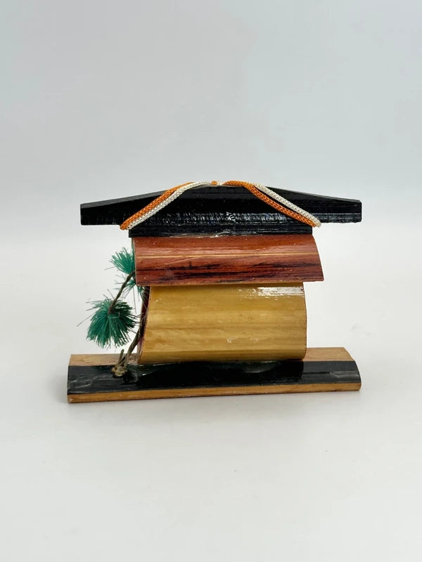 FT138 - Nikko omiyage folk craft kokeshi Kago 日光