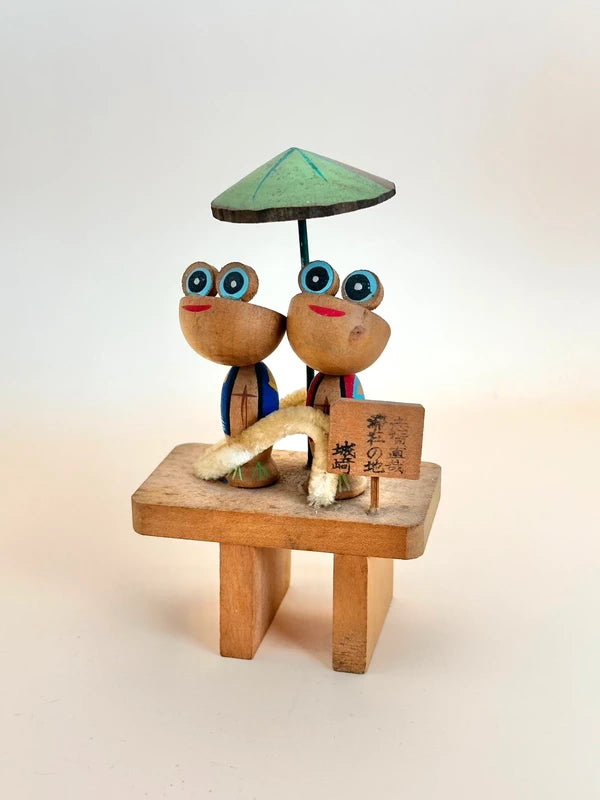 FT150 - Wooden omiyage craft from Kinosaki