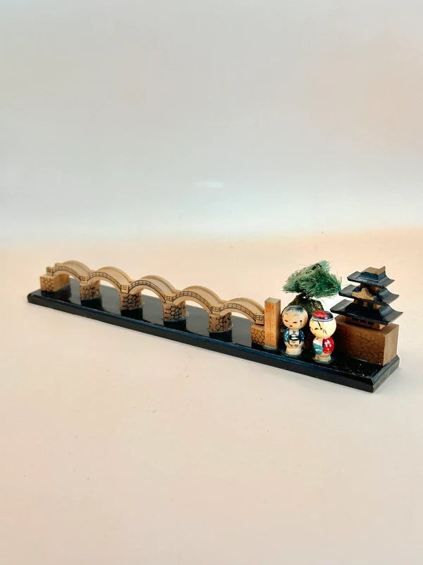 FT153 - Vintage omiyage kokeshi from Kintaikyō
