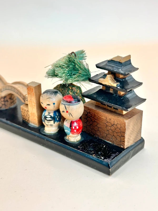 FT153 - Vintage omiyage kokeshi from Kintaikyō