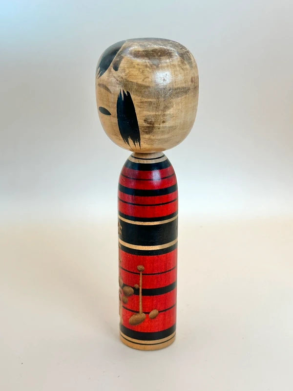 K18096 - Sosaku kokeshi made by Shiramine 白峯