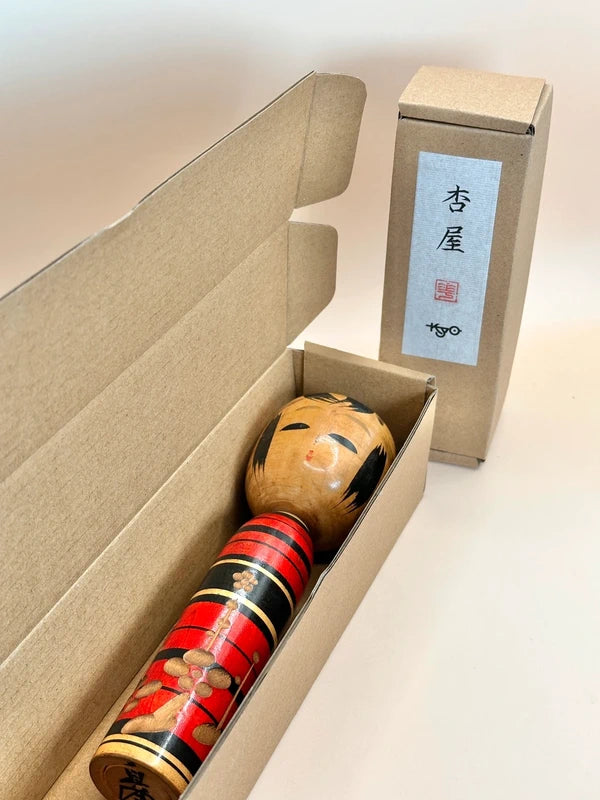 K18096 - Sosaku kokeshi made by Shiramine 白峯