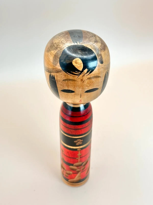 K18096 - Sosaku kokeshi made by Shiramine 白峯