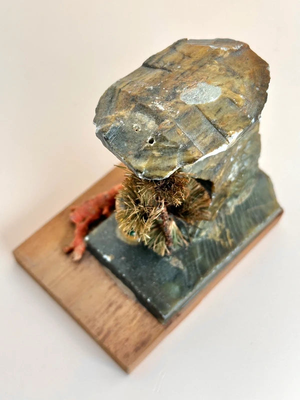 FT174 - Vintage stone omiyage kokeshi Okutama 奥多摩