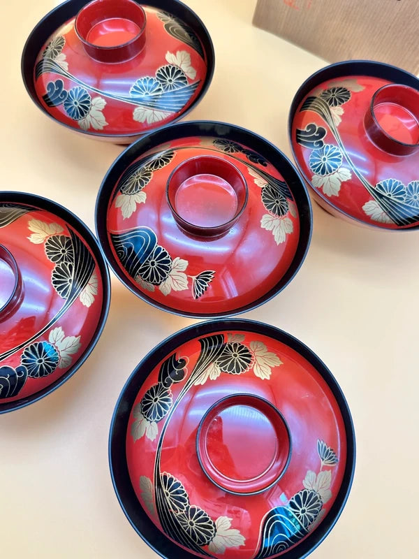 TB05 - Set of Aizu-nuri lacquerware