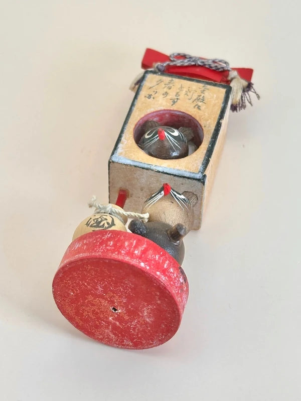 FT177 - Vintage omiyage toy Tanuki lantern
