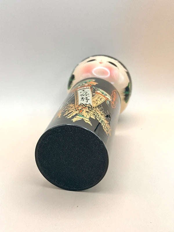 K20045 - Sosaku Lacquer kokeshi by Yanagiyama 塩安漆器工房