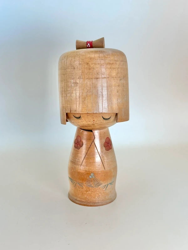 K15083 - Sosaku kokeshi by Ueda Izumi 值田和泉