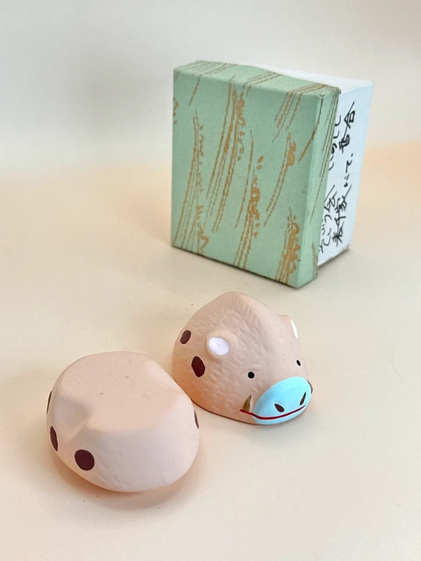 TB22 - Ceramic Zodiac Boar Pig Incense Box
