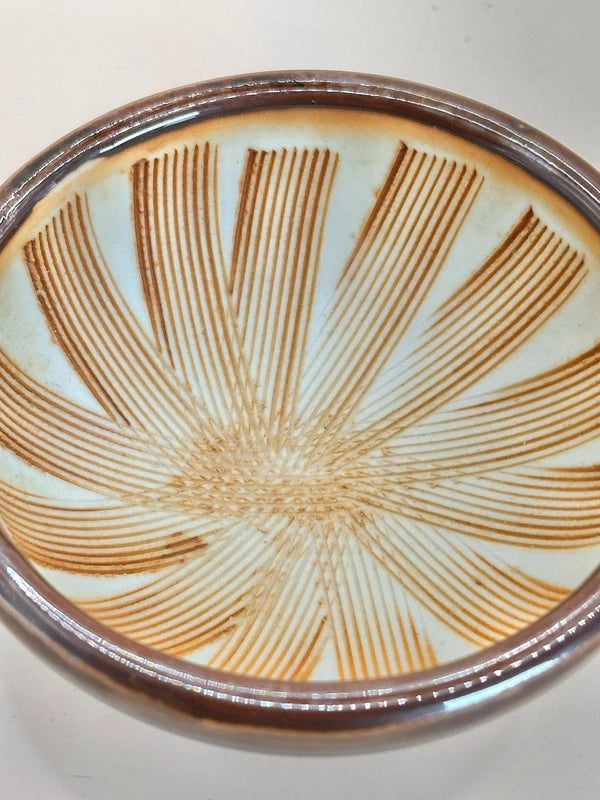 TB10 - Vintage Japan suribachi sauce bowl