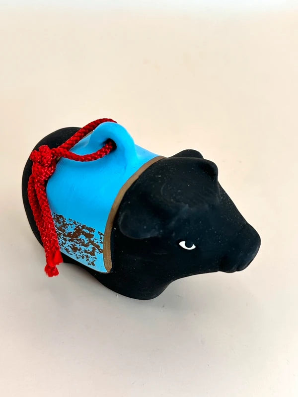CB069 - Clay bell ornament Dorei Cow