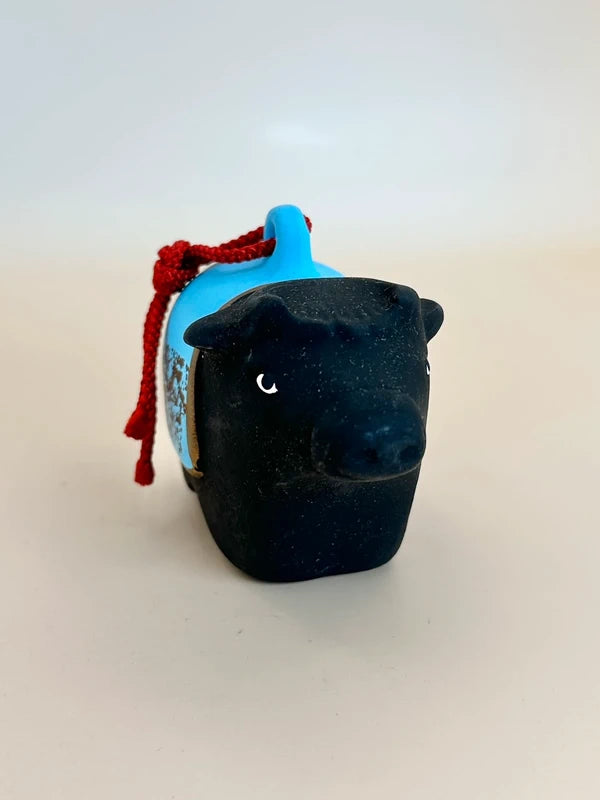 CB069 - Clay bell ornament Dorei Cow