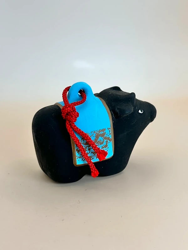 CB069 - Clay bell ornament Dorei Cow