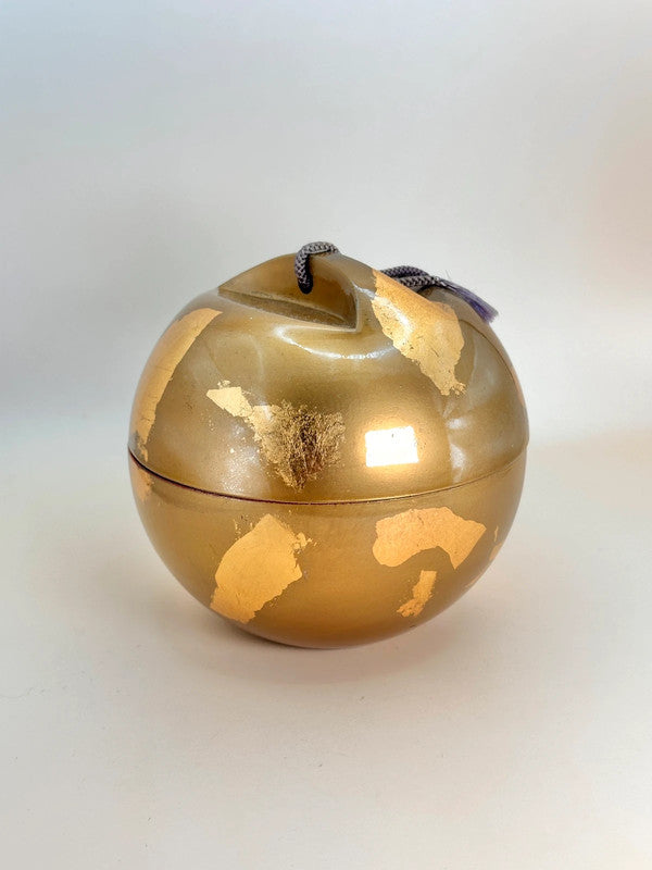 TB35 - Vintage Japan Lacquerware Box in Gold