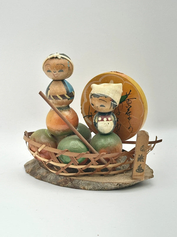 FT34 - Onsen souvenir kokeshi doll from Shirahama