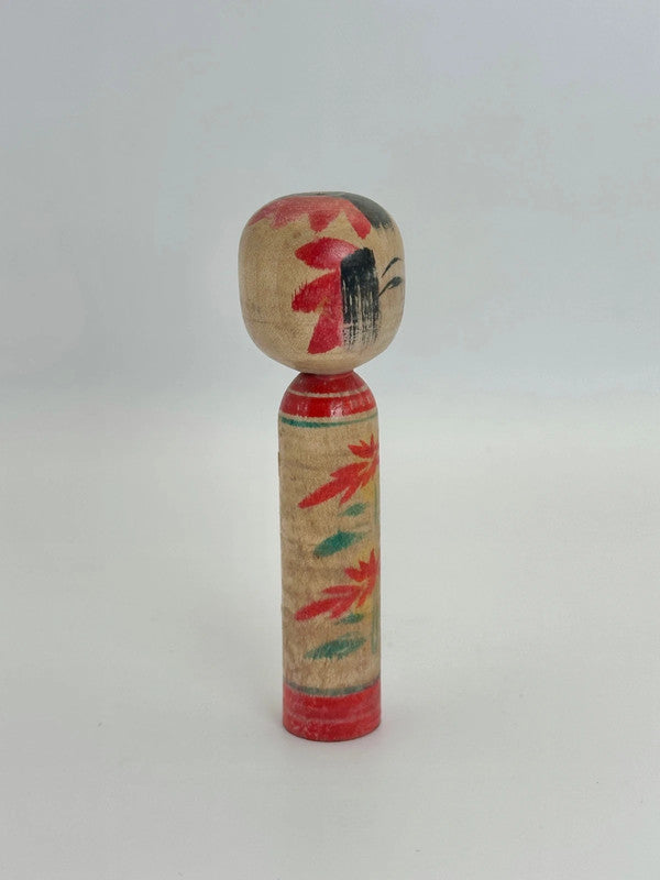 Poupée kokeshi traditionnelle de Yamagata