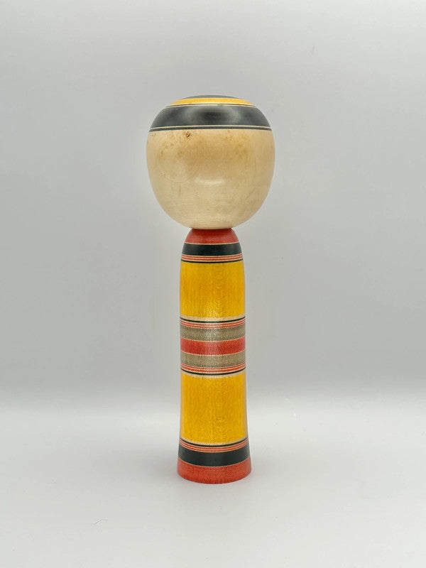 Kokeshi Yajiro traditionnel par Minao Sato