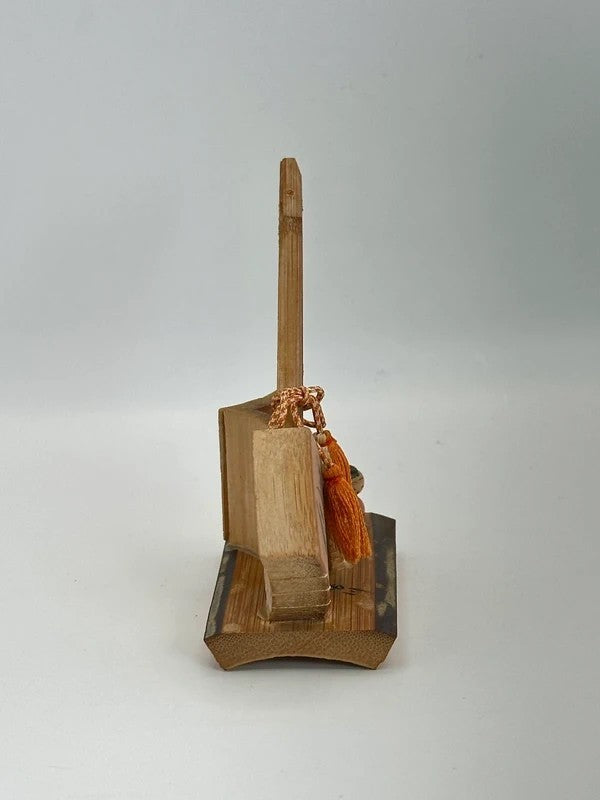 FT91 - Vintage folktoy of shamisen and kokeshi
