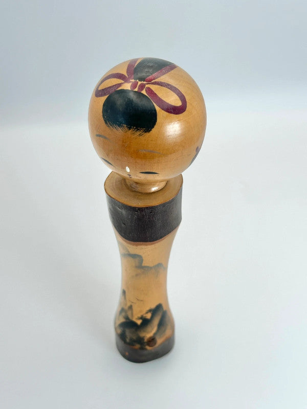 Poupée kokeshi souvenir Omiyage Onsen