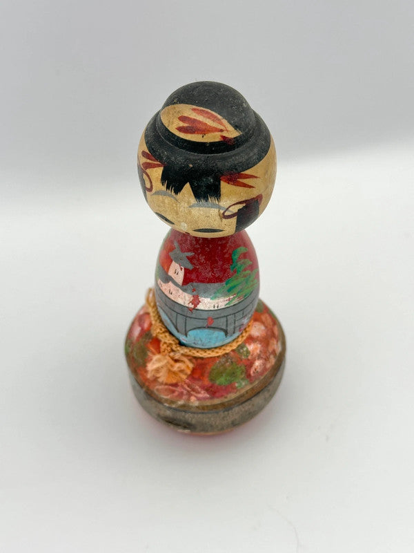 Poupée kokeshi souvenir Omiyage onsen