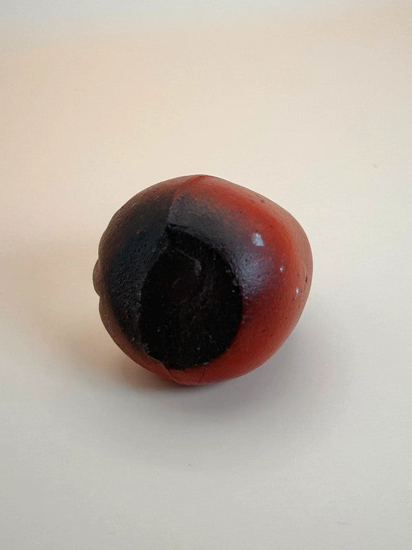 Figurine Daruma japonaise vintage en métal