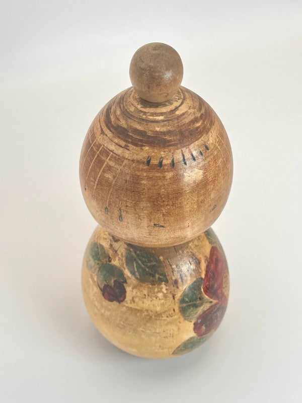 Sosaku kokeshi Camélia (Tsubaki)