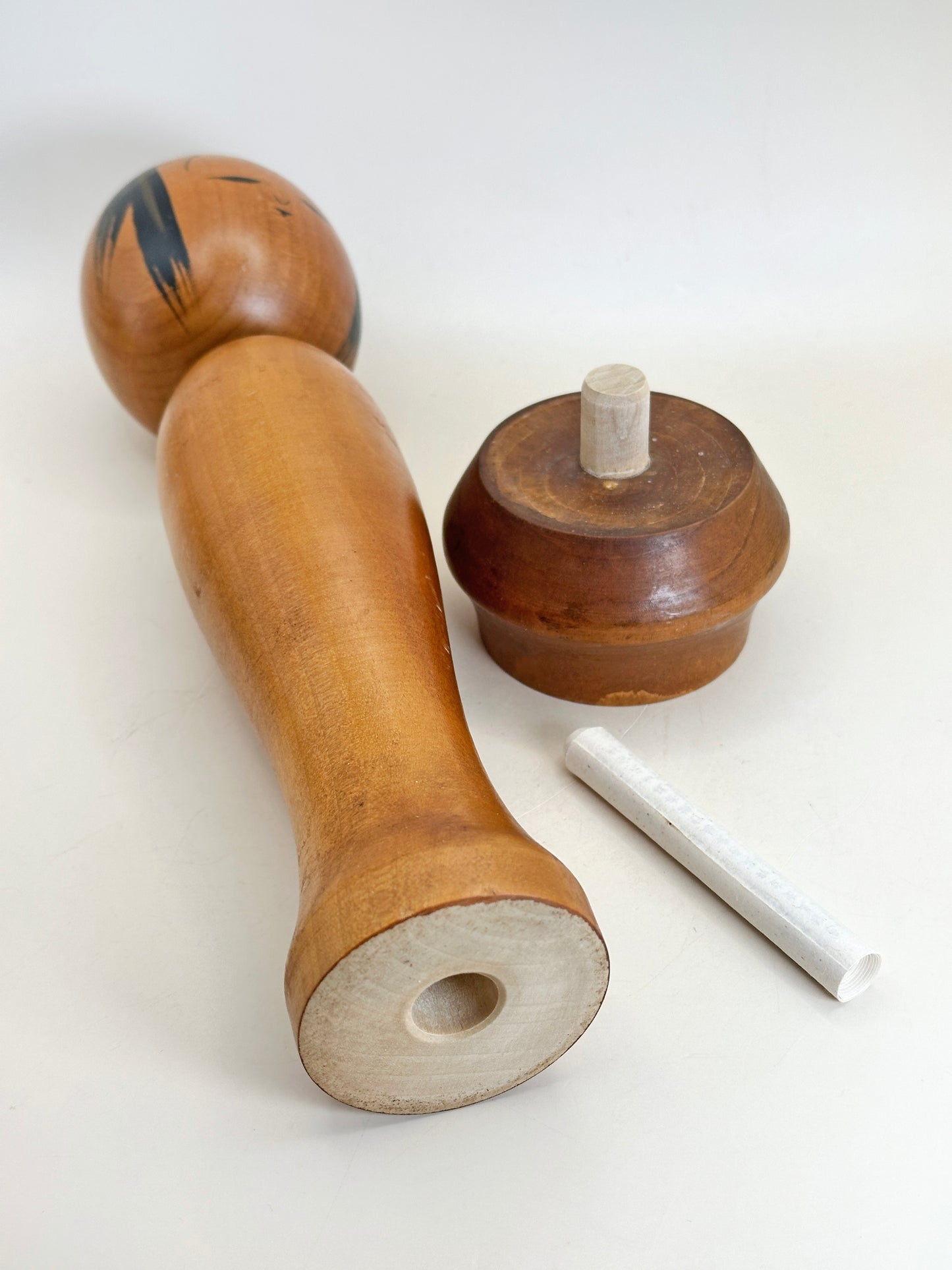 K35010 - Sosaku of Bosatsu Kannon by Kato Kuen 加藤空圓