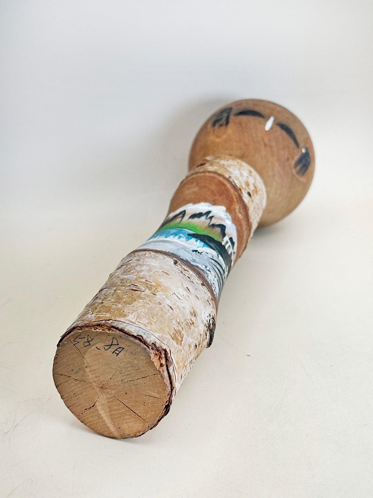 K25114 - Omiyage kokeshi of Shirakaba Lake 白樺湖