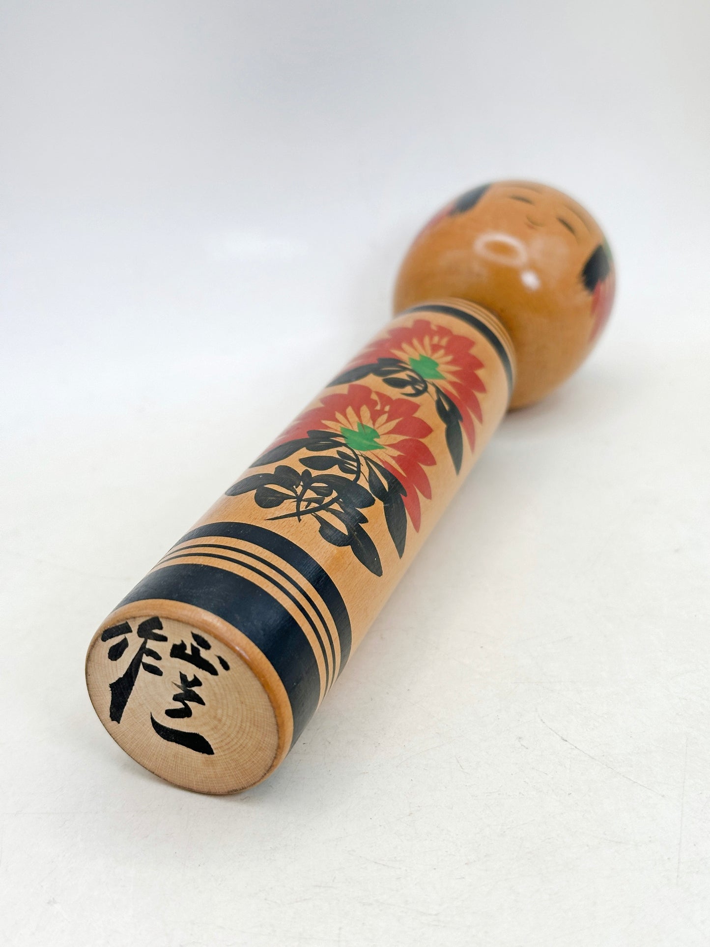 K18161 - Sosaku Shingata Kokeshi by Hitokura Masamichi 一倉正道