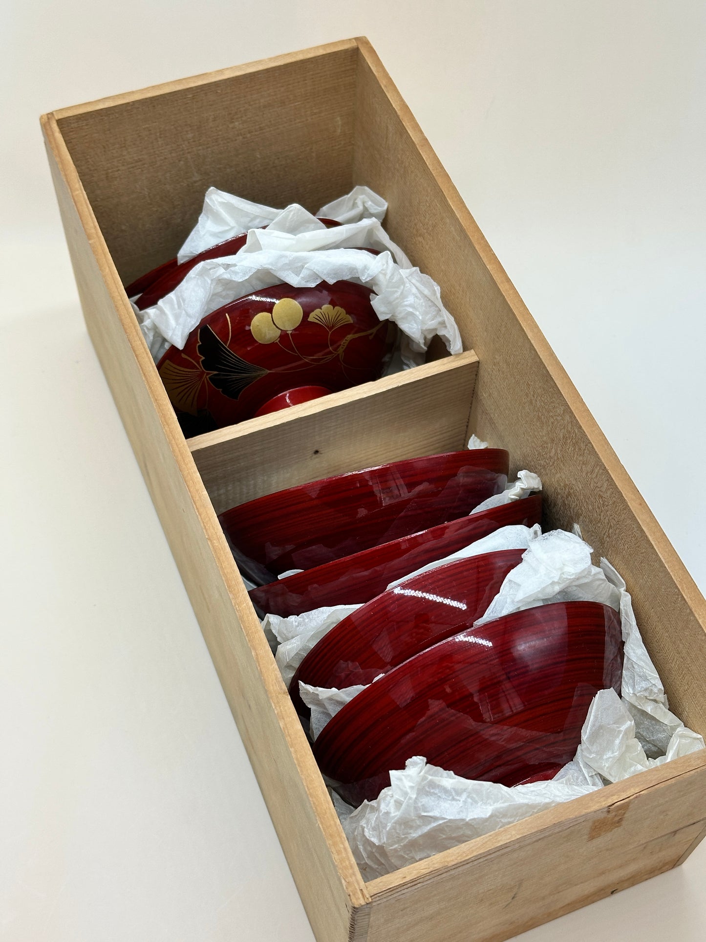 TB69 - Japanese Lacquer style bowls with Lids - Ginkgo