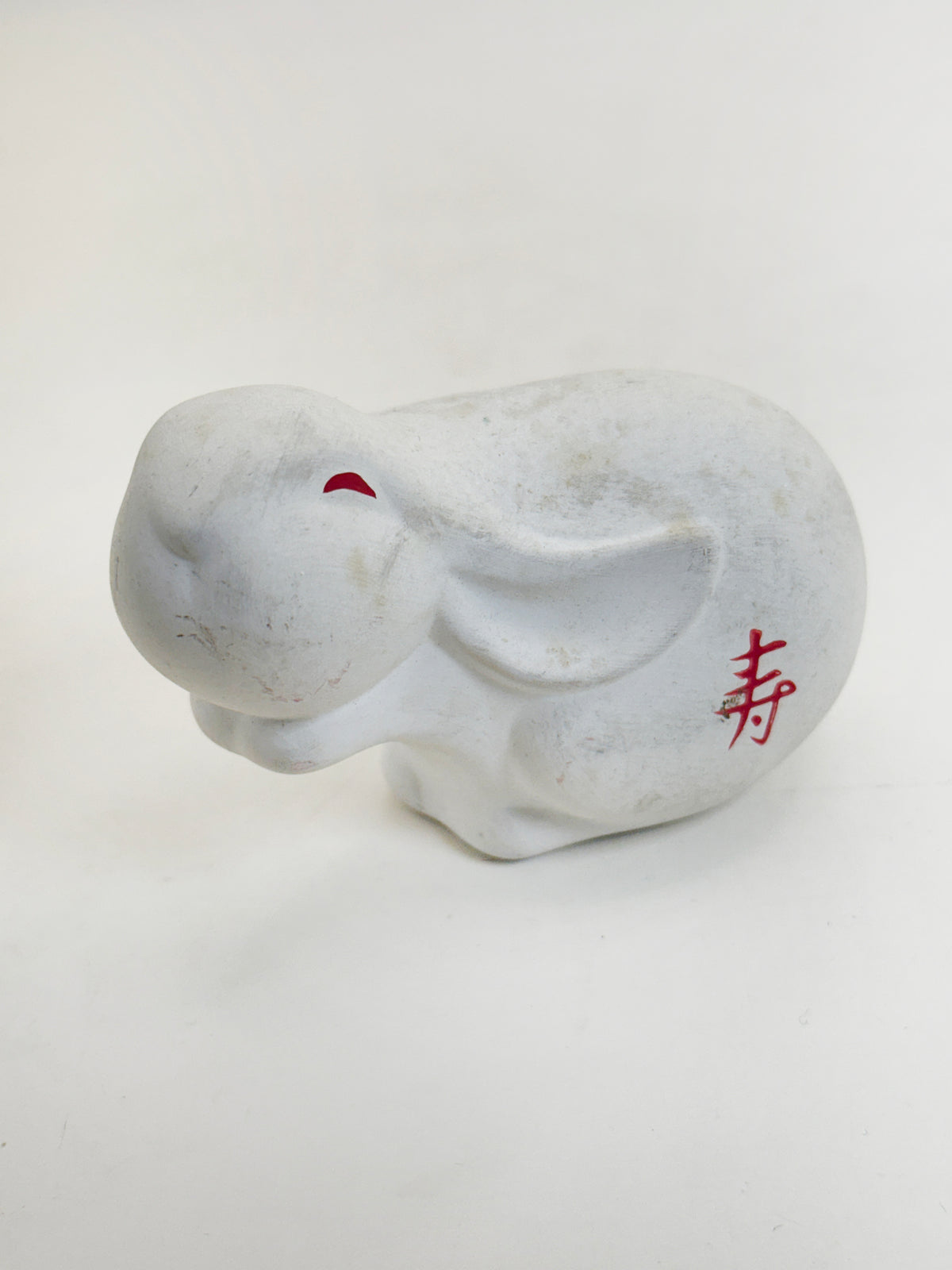 FT639 - Yakushigama White Rabbit Eto Figurine 薬師窯
