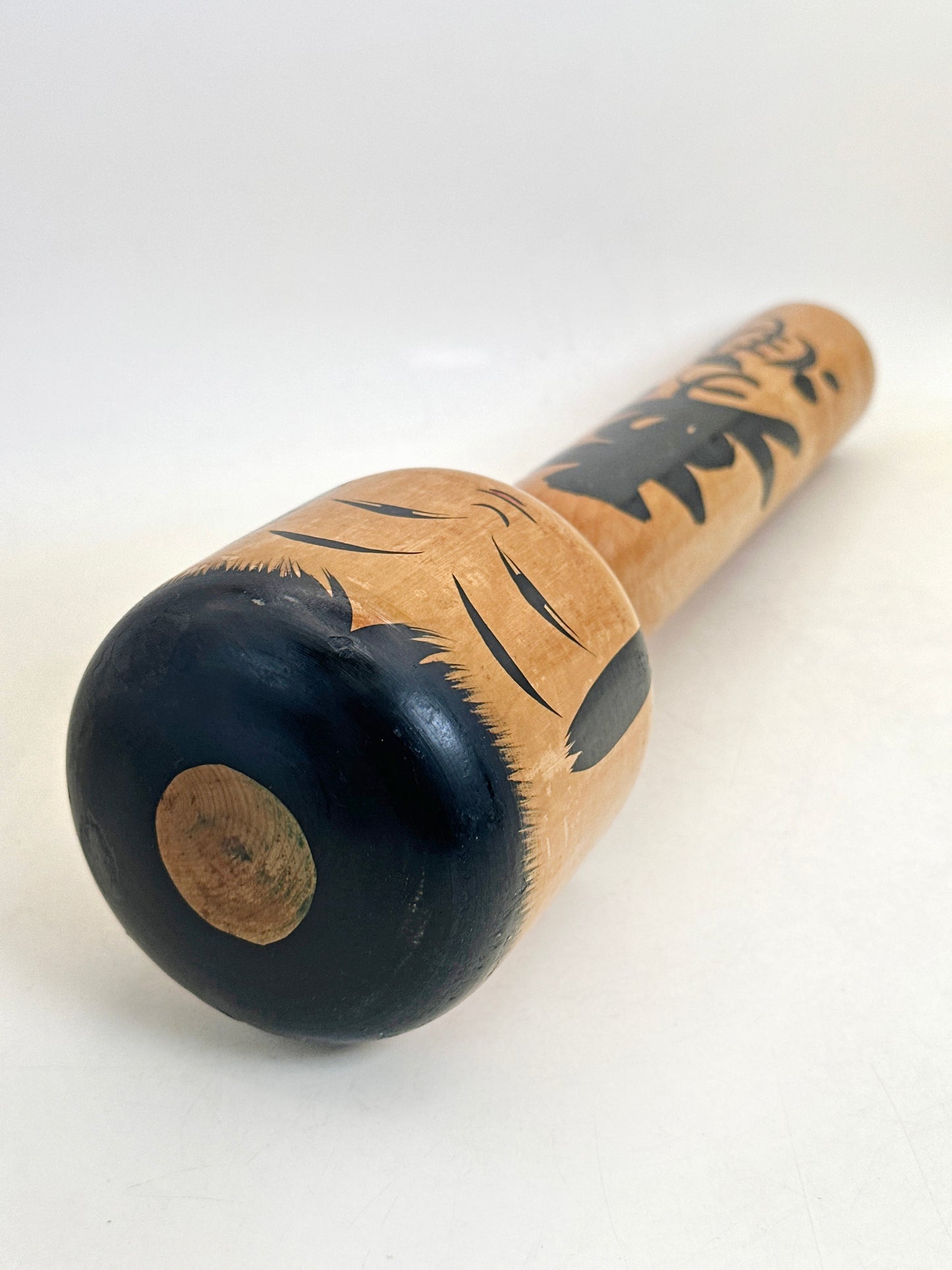 K30059 - Traditional Togatta kokeshi by Fumio Sato 佐藤文男