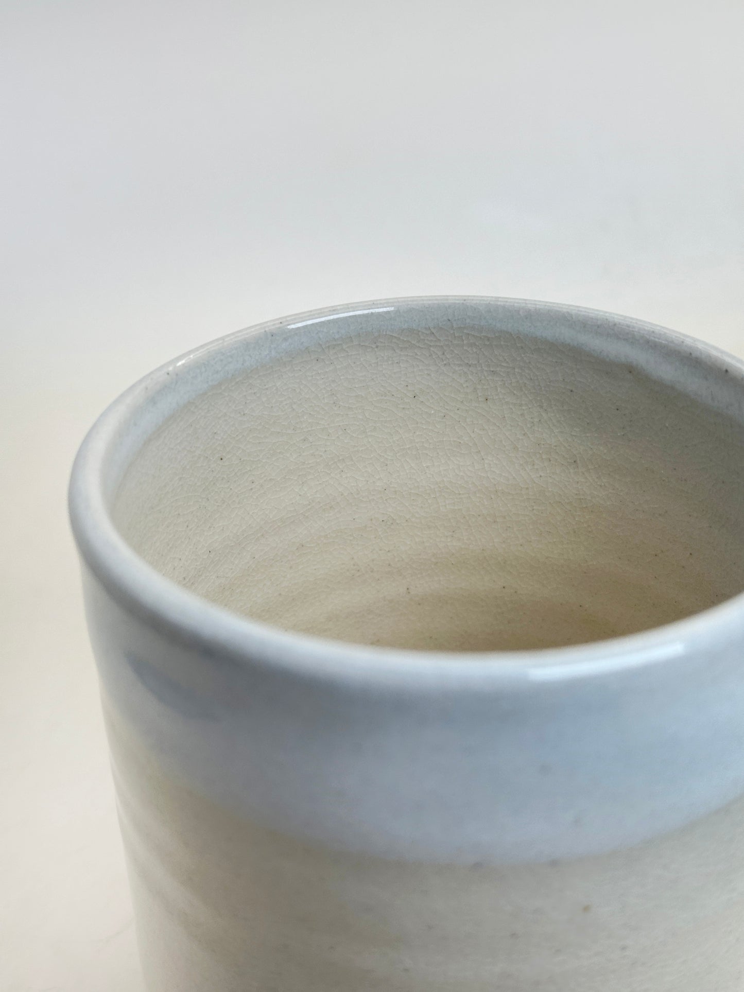 TB323 - Hagi-yaki yunomi / tea cup by Shōgetsu-gama 松月窯
