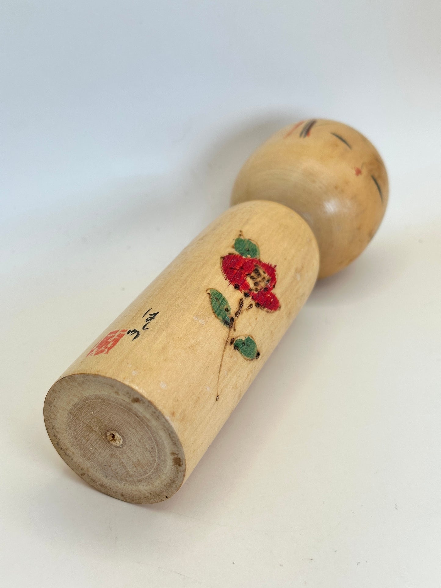 K18113 - Sōsaku Kokeshi by Takahashi Hashime 髙橋はしめ