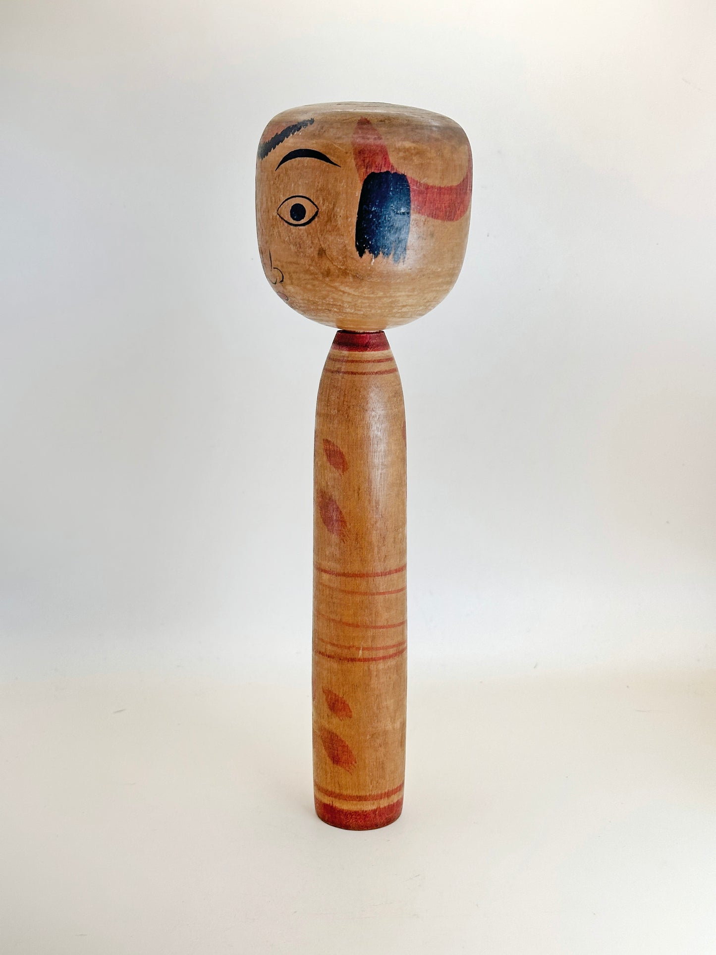 K25066 - Traditional Tsuchiyu kokeshi by Haruo Sanpei 三瓶春男