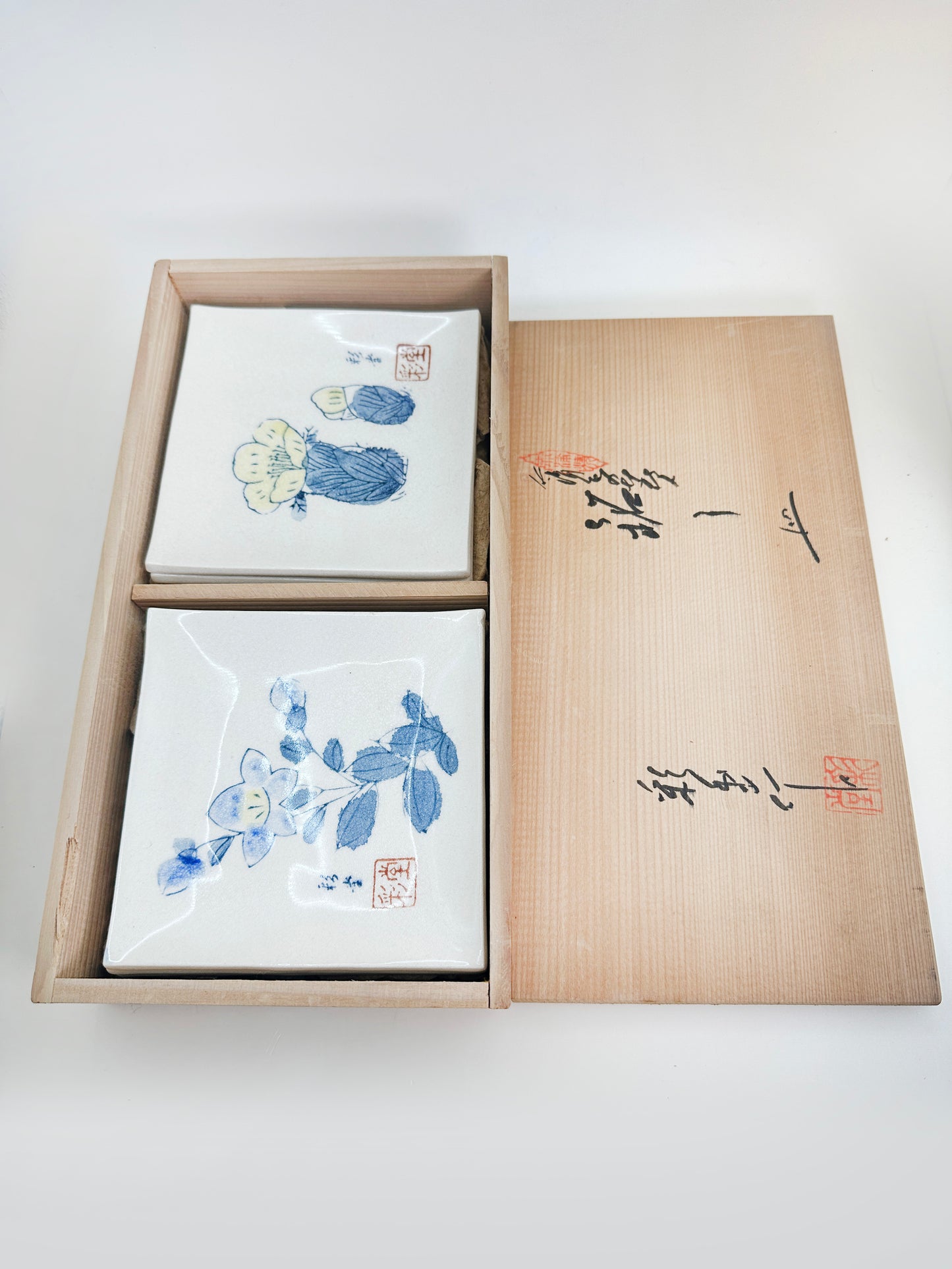 TB110 - Set of Akazu-yaki Small Plates 赤津焼