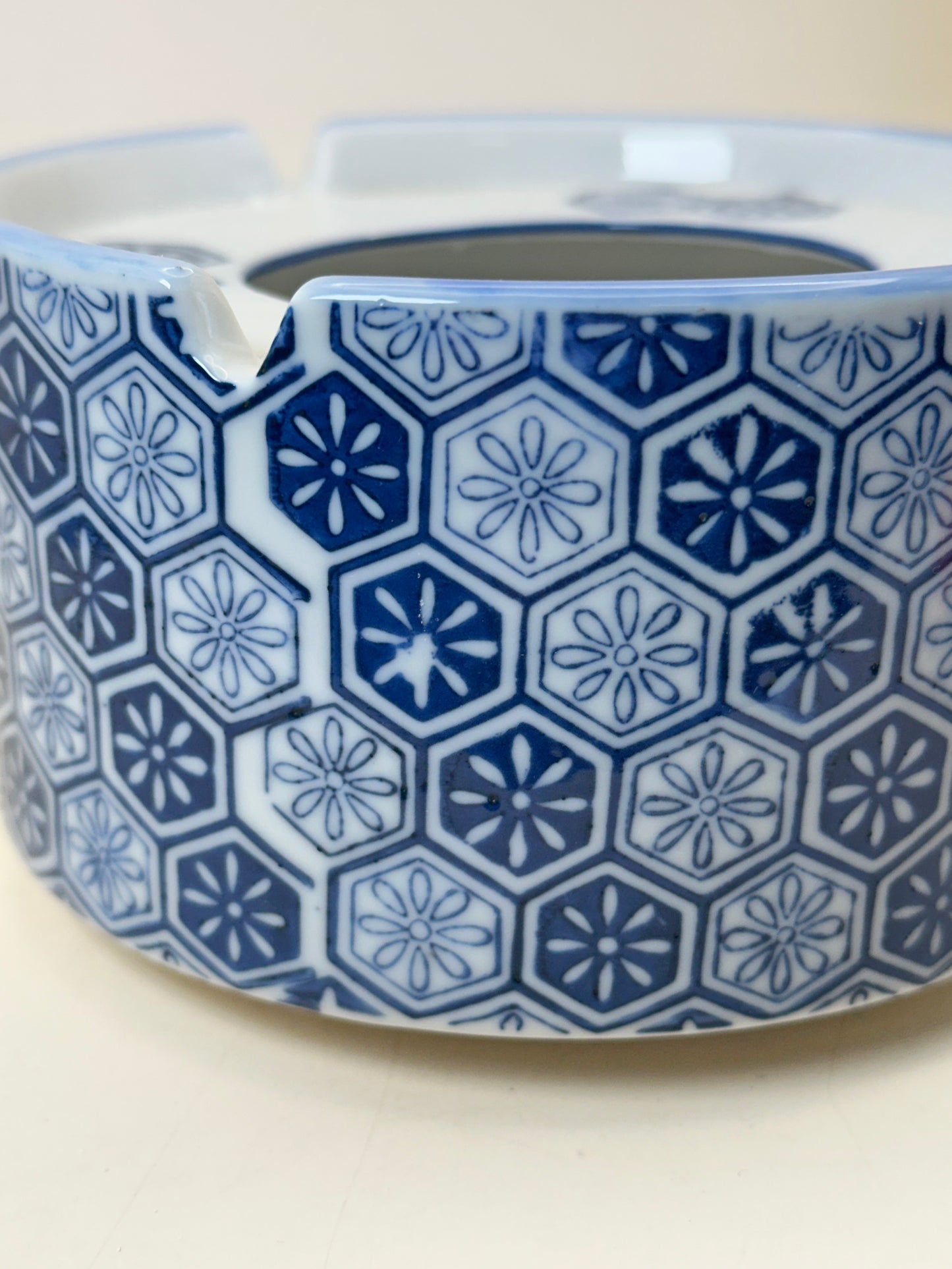 TB237 - Porcelain Ashtray Arita-yaki 有田焼