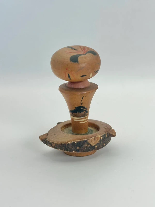 K10116 - Vintage onsen omiyage kokeshi doll