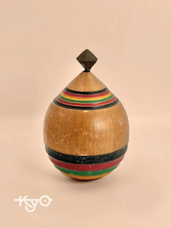 FT96 - Vintage folktoy Koma Spining Top
