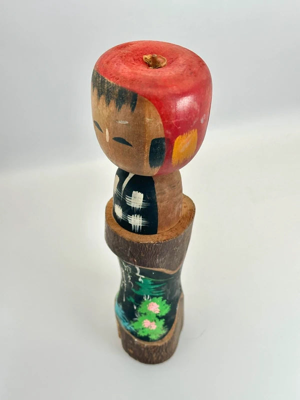 K25021 - Vintage Apple-Head Kokeshi Doll