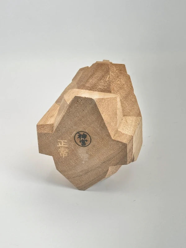 FT114 - Wood Carving Zodiac Monkey 伊勢神宮 干支一刀彫