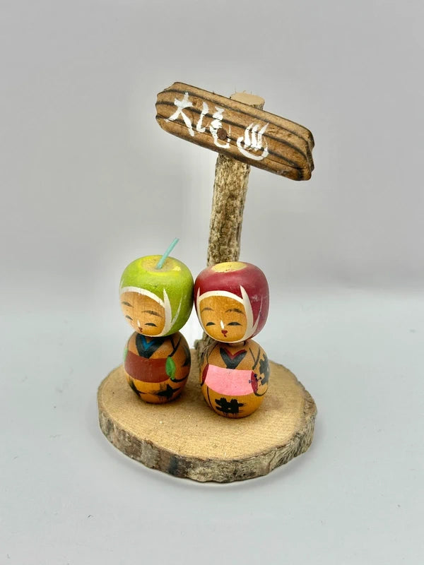 FT27 - Vintage Japanese apple kokeshi from Aomori