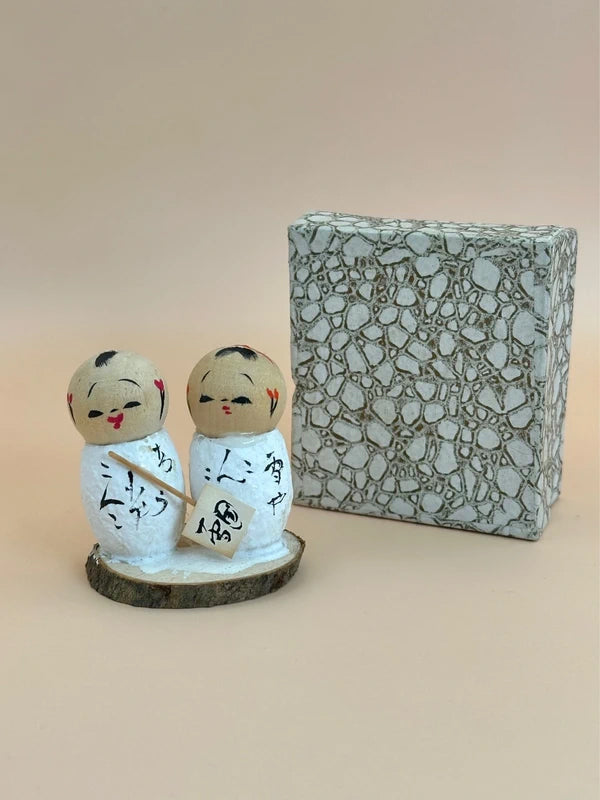 K05019 - Onsen omiyage souvenir kokeshi “Yukiguni” 雪国