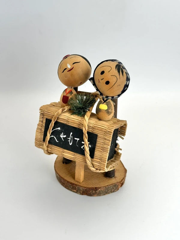FT98 - Japanese Omiyage kokeshi doll