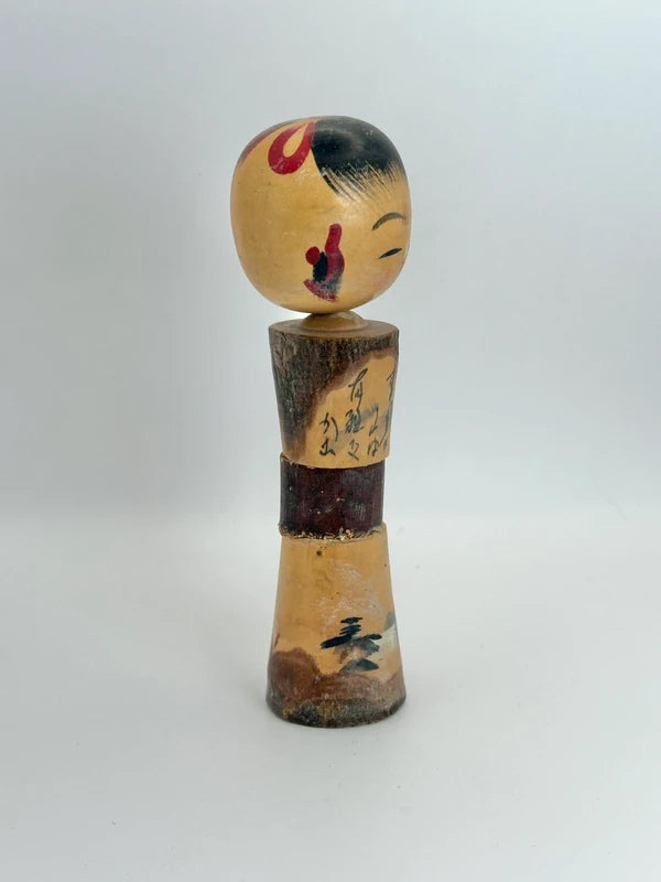 K15057 - Vintage omiyage kokeshi doll
