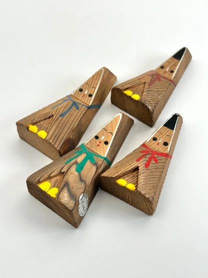 FT133 - Akita Cedar Folk Craft omiyage kokeshi 鳴子温泉