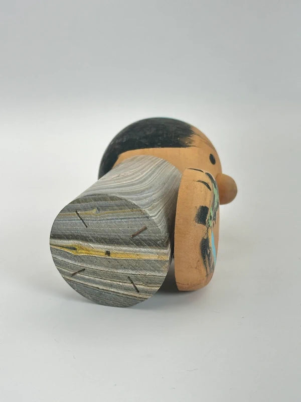K10122 - Vintage omiyage kokeshi Waka no Yu 若の湯
