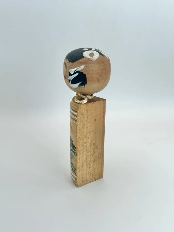 K15065 - Vintage omiyage kokeshi doll