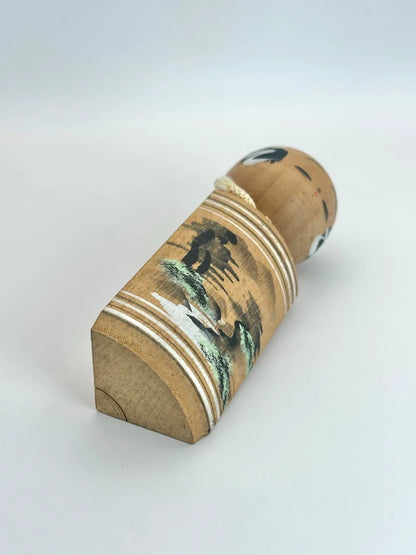 K15065 - Vintage omiyage kokeshi doll