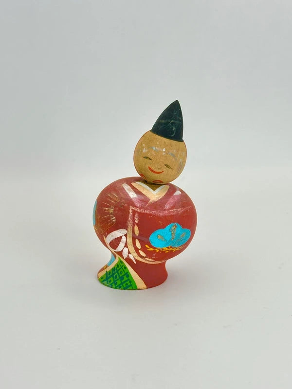 K10094 - Vintage Heian-style kokeshi doll
